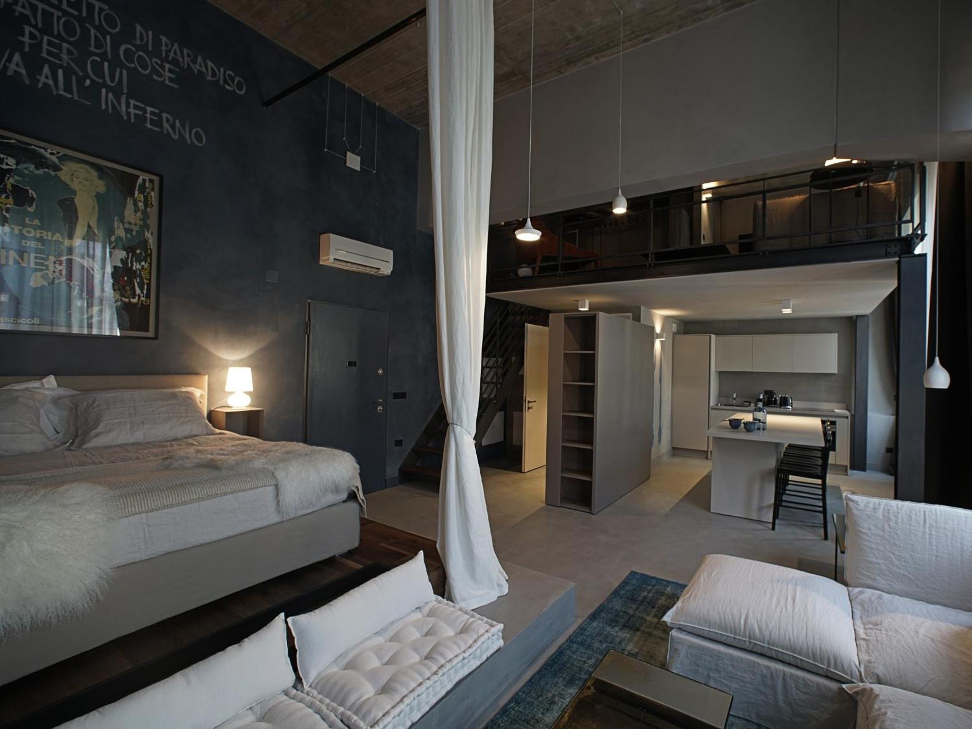 Edit Lofts Apartment
